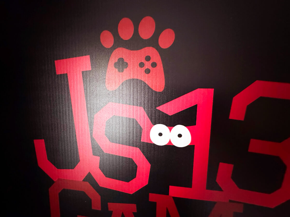 End3r's Corner - Rigid yard sign close-up